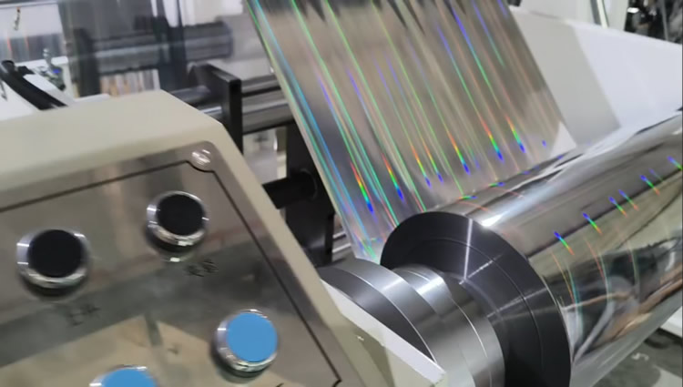 電腦控制高速分切機(jī) 電腦控制高速分切機(jī)